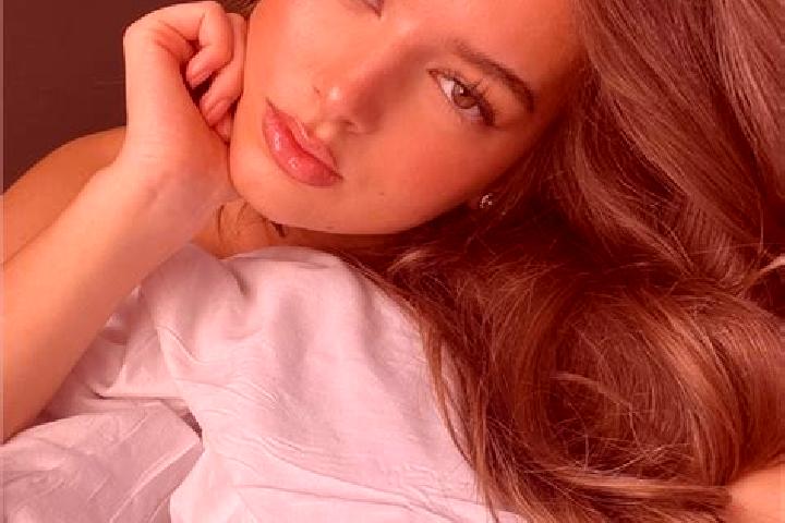 Piper, 29, a brunette hazel-eyed latina companion based in Kilchberg / Baechler-Stocken. Offering Deep French Kissing, Tantra, Erotic Massage. Available for ...