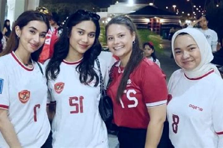 Piper, 29 — Escort in Noa, Indonesia