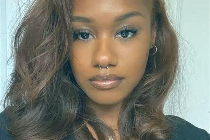 Piper, 30, a auburn dark-eyed ebony companion based in Nicaj-Shale. Offering GFE, Party Girl, BDSM, Roleplay. Available for incall and outcall, overnight boo...