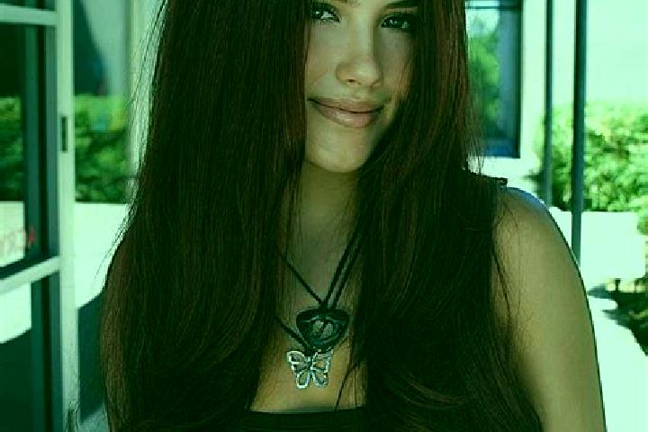 Piper, 30, a auburn dark-eyed european companion based in Brunnadern. Offering Dinner Date, OWO, Erotic Massage, Domination. Available for incall and outcall...