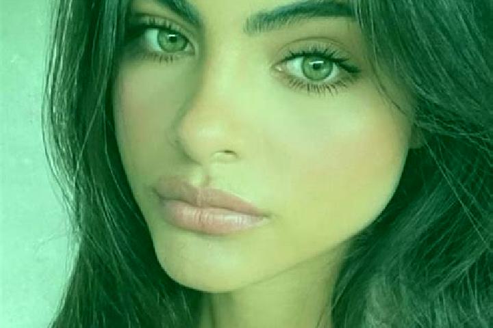 Piper, 30, a black grey-eyed indian companion based in Grimsby. Offering Travel Companion, Couples, 69. Available for incall and outcall, overnight bookings ...