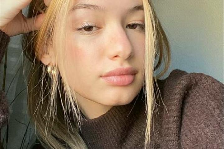 Piper, 30, a blonde brown-eyed asian companion based in Henriville. Offering Tantra, CIM. Available for incall and outcall, day and evening dates.