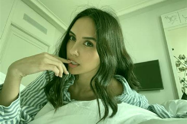 Piper, 30, a brunette grey-eyed indian companion based in Parmaksiz. Offering Roleplay, Girlfriend Experience, Party Girl. Available for incall and outcall, ...