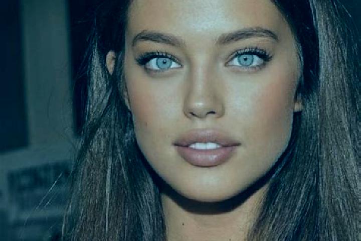 Piper, 30, a chestnut green-eyed middle eastern companion based in Campo Grande. Offering Party Girl, Overnight, Duos, Tantra. Available for incall and outca...