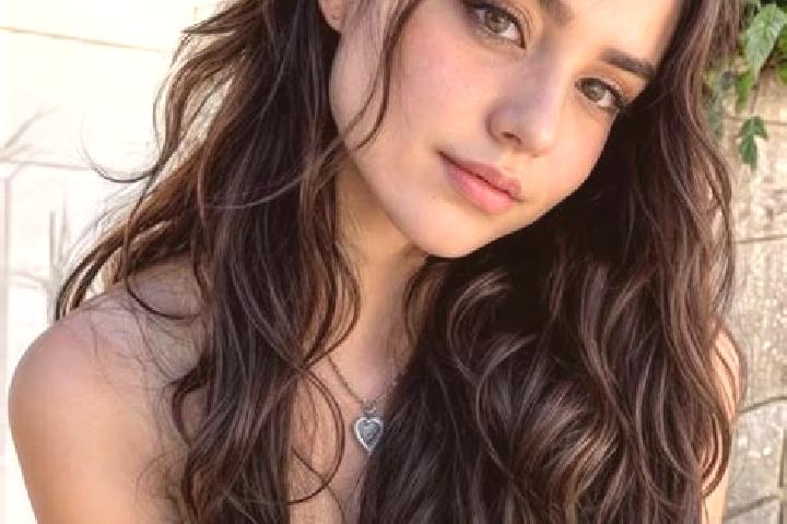 Piper, 31, a auburn amber-eyed middle eastern companion based in Velky Senov. Offering Travel Companion, Dinner Date, A-Level, Fetish. Available for incall a...