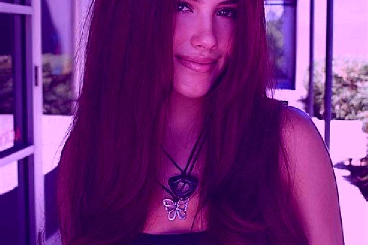 Piper, 31, a auburn dark-eyed caucasian companion based in Aknalich. Offering Roleplay, OWO, Erotic Massage, Dinner Date. Available for incall and outcall, o...