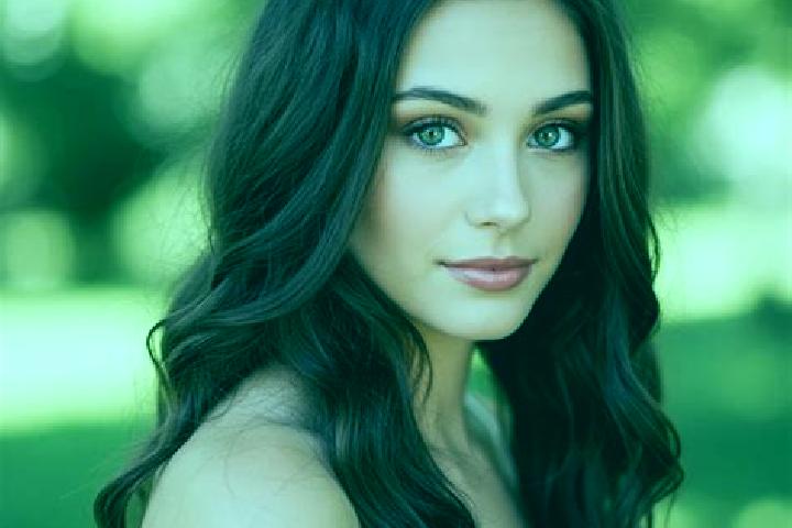 Piper, 31, a brunette hazel-eyed mixed companion based in Kolia. Offering Striptease, Domination, Dinner Date, OWO, Party Girl. Available for incall and outc...