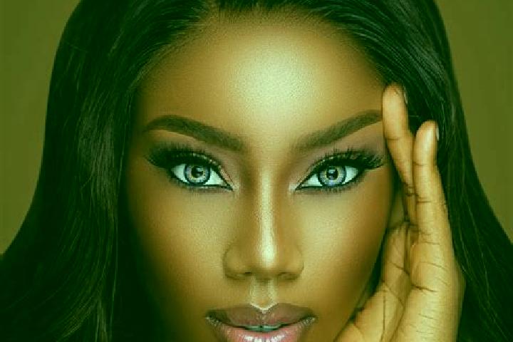 Piper, 31, a chestnut blue-eyed ebony companion based in Pointe Michel. Offering Fetish, 69, Domination, Travel Companion. Available for incall and outcall, ...