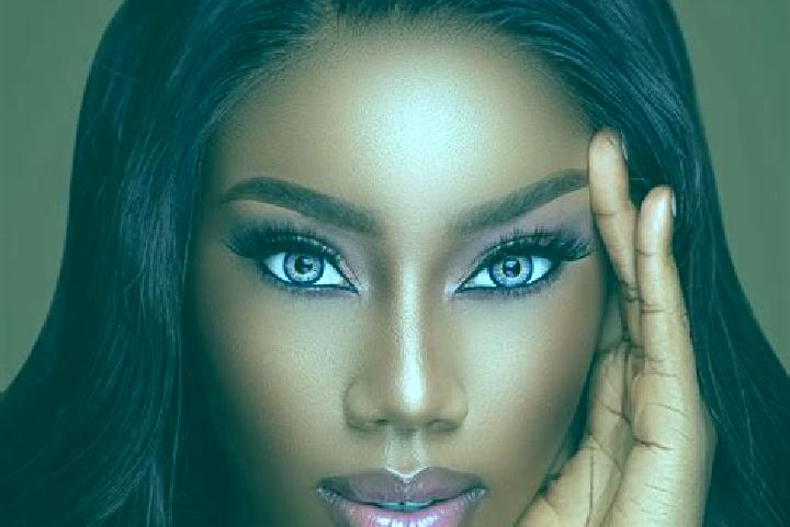 Piper, 31, a chestnut blue-eyed ebony companion based in Tuulos. Offering GFE, Fetish, 69. Available for incall and outcall, day and evening dates.