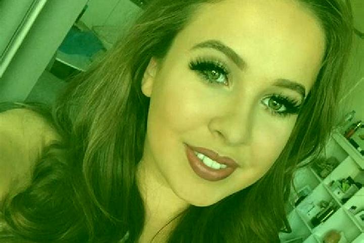 Piper, 31, a dark blonde amber-eyed caucasian companion based in Babak. Offering Duos, Massage, Domination, Overnight, Prostate Massage. Available for incall...