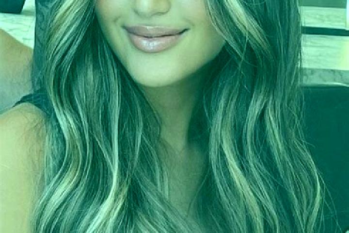 Piper, 31, a dark blonde brown-eyed middle eastern companion based in Santa Monica. Offering Duos, Striptease, Roleplay, Massage. Available for incall and ou...