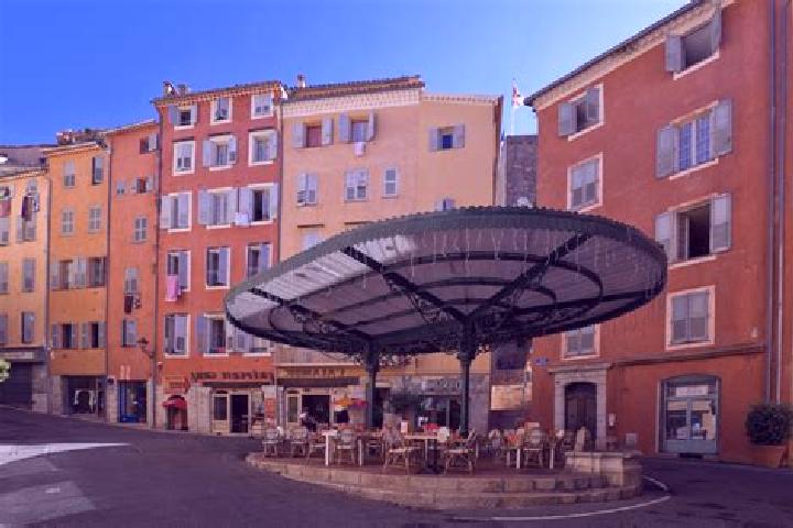 Piper, 31 — Escort in Grasse, France
