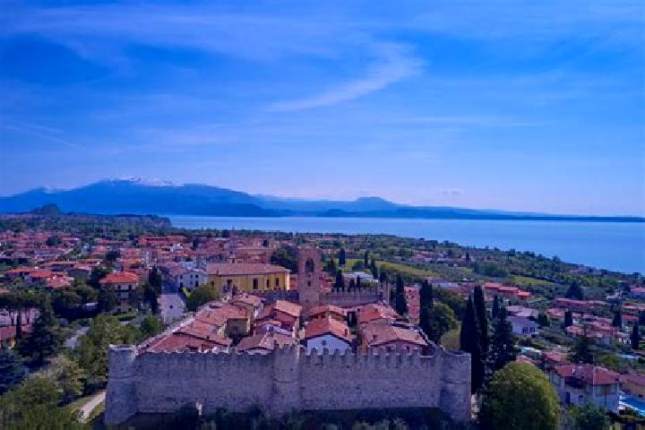 Piper, 32, a auburn dark-eyed slavic companion based in Padenghe sul Garda. Offering Massage, CIM, Deep French Kissing, BDSM. Available for incall and outcal...