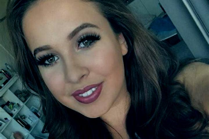 Piper, 32, a brunette brown-eyed middle eastern companion based in Carpin. Offering OWO, Party Girl, Fetish. Available for incall and outcall, day and evenin...