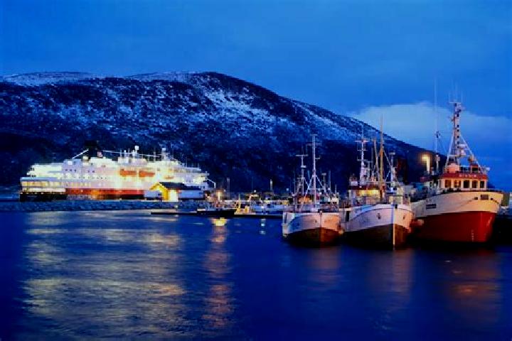 Piper, 32 — Escort in Kirkenes, Norway