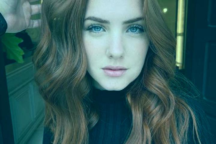 Piper, 33, a auburn blue-eyed middle eastern companion based in Fengwang. Offering Couples, Roleplay, A-Level. Available for incall and outcall, day and even...