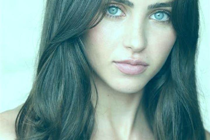 Piper, 33, a brunette dark-eyed mediterranean companion based in Kampung Sri Jaya. Offering Domination, 69, Roleplay, Massage. Available for incall and outca...