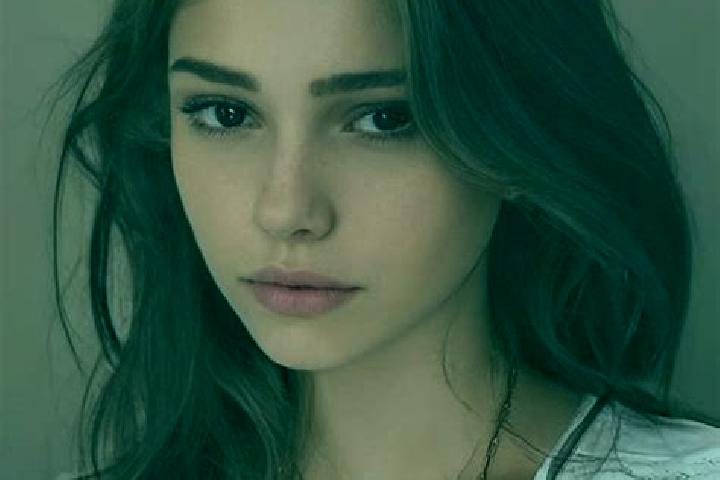 Piper, 33, a brunette grey-eyed slavic companion based in Negla. Offering Roleplay, Tantra, OWO, Duos. Available for incall and outcall, day and evening dates.