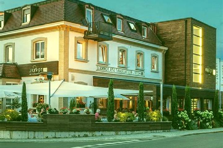 Piper, 33 — Escort in Lauterach, Germany