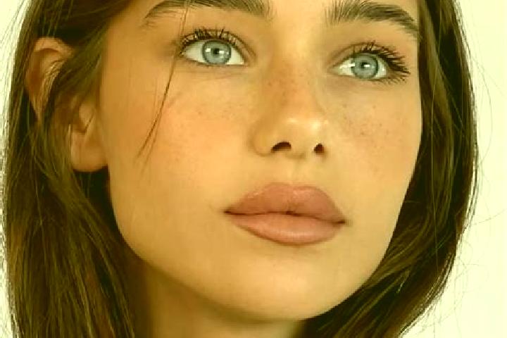 Piper, 34, a brunette blue-eyed middle eastern companion based in Valseca. Offering Deep French Kissing, OWO. Available for incall and outcall, overnight boo...