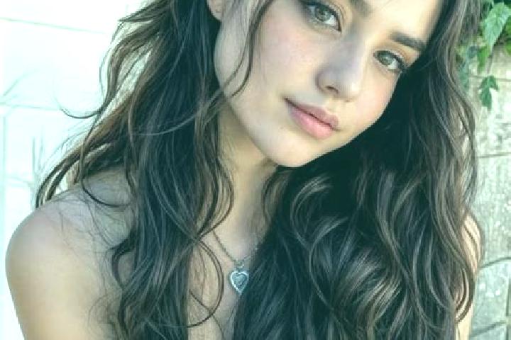 Piper, 34, a brunette hazel-eyed middle eastern companion based in Saint-Quentin-de-Baron. Offering OWO, Fetish. Available for incall and outcall, overnight ...