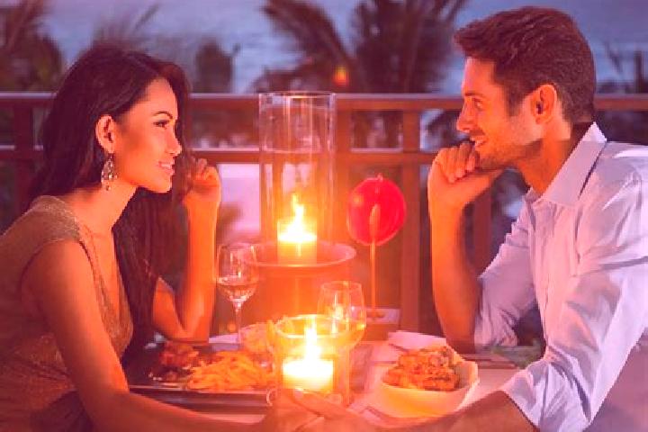 Piper, 34, a chestnut amber-eyed caucasian companion based in Essendon. Offering Couples, Dinner Date, Party Girl, GFE, A-Level. Available for incall and out...