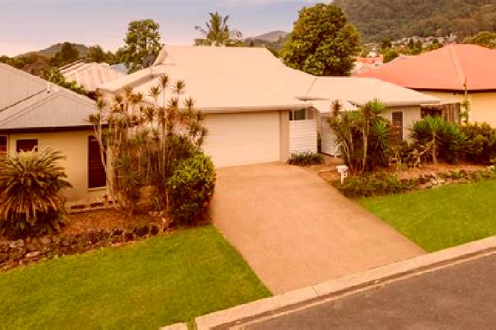 Piper, 34 — Escort in Mount Sheridan, Australia