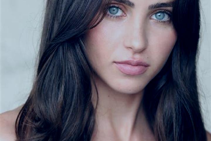 Piper, 35, a brunette green-eyed latina companion based in Byndoor. Offering CIM, BDSM, Massage, Duos. Available for incall and outcall, day and evening dates.