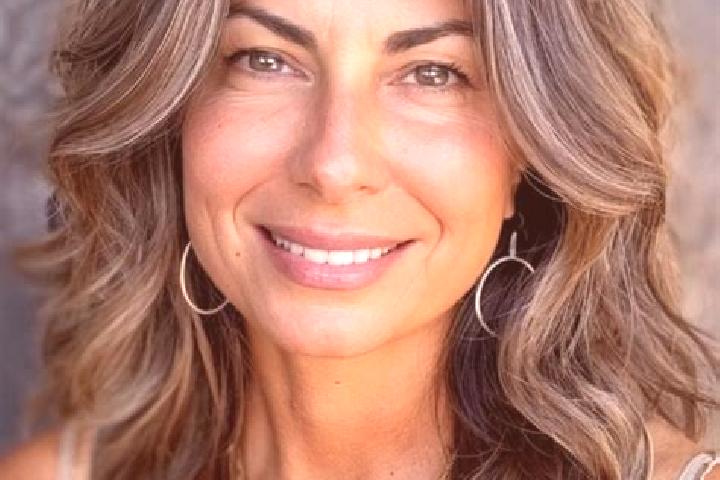 Piper, 35, a brunette grey-eyed middle eastern companion based in Muncurlu. Offering Girlfriend Experience, Tantra, 69, Travel Companion, Deep French Kissing...