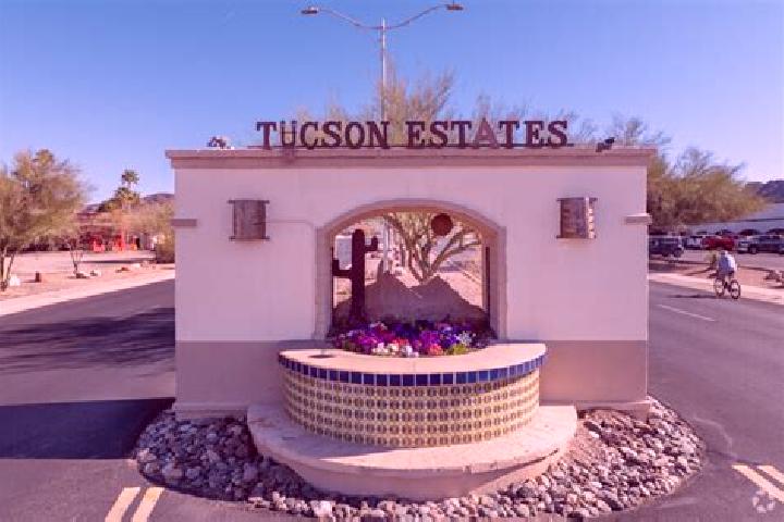Piper, 35 — Escort in Tucson Estates, United States