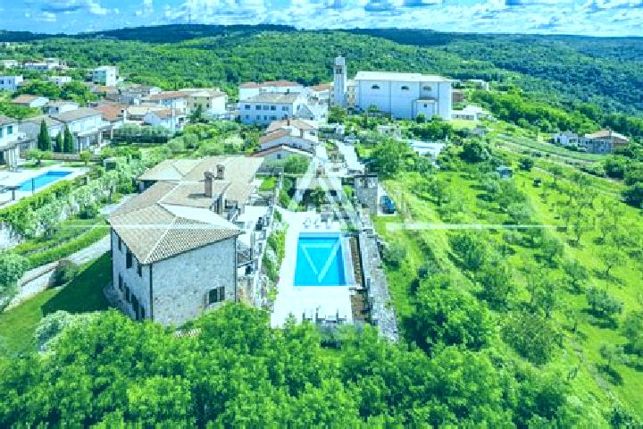 Piper, 35 — Escort in Vizinada, Croatia