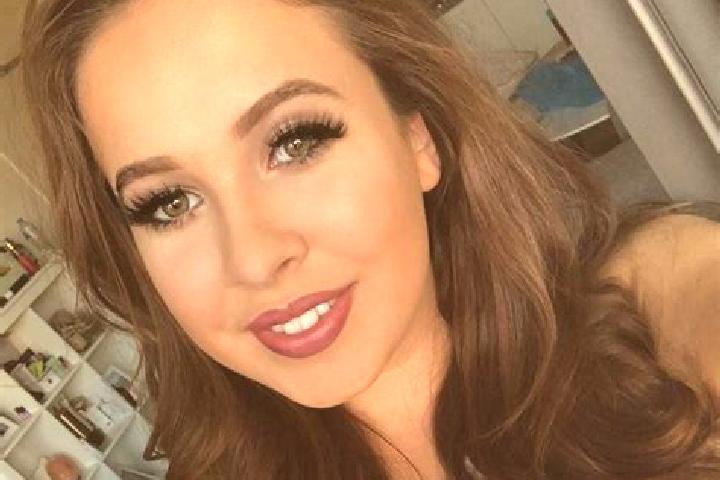 Piper, 36, a blonde dark-eyed mixed companion based in Voiehoshcha. Offering 69, A-Level, Dinner Date, Party Girl. Available for incall and outcall, day and ...