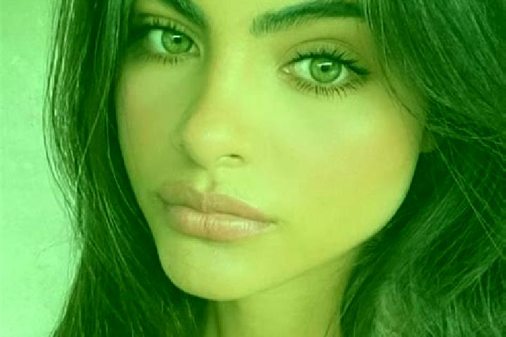 Piper, 36, a brunette grey-eyed indian companion based in Colorno. Offering Girlfriend Experience, Overnight, Dinner Date. Available for incall and outcall, ...