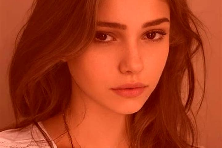 Piper, 36, a chestnut grey-eyed slavic companion based in Torresandino. Offering Tantra, Fetish, Girlfriend Experience, Domination. Available for incall and ...