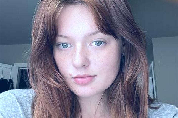 Piper, 37, a auburn amber-eyed european companion based in Grobla. Offering Erotic Massage, Party Girl, Prostate Massage, Overnight, Couples. Available for i...