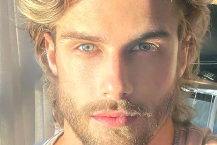 Piper, 37, a blonde blue-eyed middle eastern companion based in Fort Salonga. Offering Couples, BDSM, Tantra. Available for incall and outcall, day and eveni...