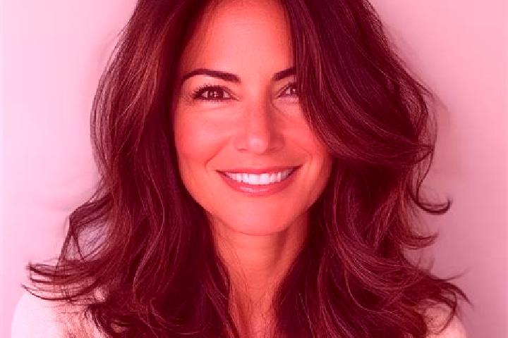 Piper, 37, a brunette dark-eyed mixed companion based in Nakara. Offering OWO, Dinner Date, Massage, A-Level. Available for incall and outcall, day and eveni...
