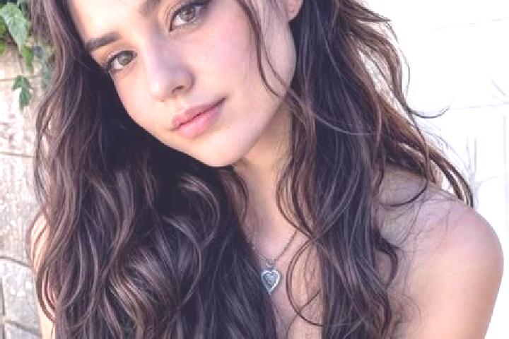 Piper, 37, a brunette hazel-eyed middle eastern companion based in Pourgo. Offering OWO, Massage, Striptease. Available for incall and outcall, overnight boo...
