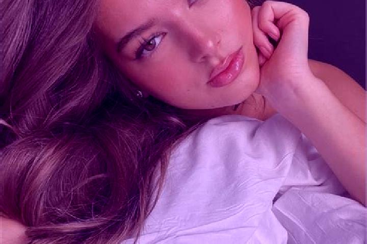 Piper, 37, a chestnut dark-eyed latina companion based in Ropcha. Offering Duos, Party Girl, Overnight, CIM, A-Level. Available for incall and outcall, day a...