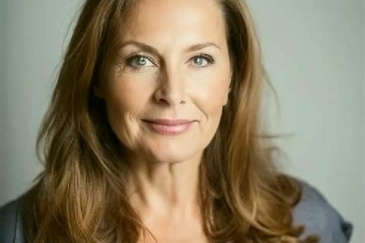 Piper, 37, a chestnut grey-eyed caucasian companion based in Hohenkammer. Offering Erotic Massage, GFE, Couples. Available for incall and outcall, day and ev...