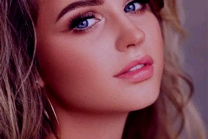 Piper, 37, a dark blonde blue-eyed european companion based in Megugorje. Offering CIM, Overnight, Deep French Kissing. Available for incall and outcall, ove...