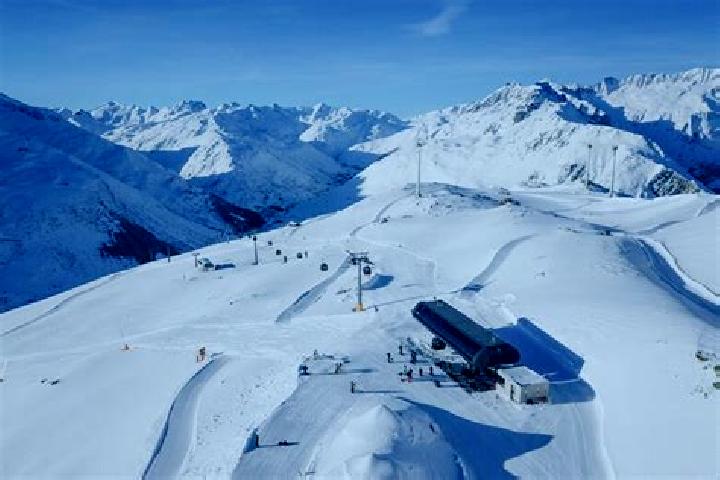 Piper, 37 — Escort in Oberiberg, Switzerland