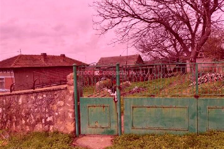 Piper, 37 — Escort in Seimenii Mici, Romania