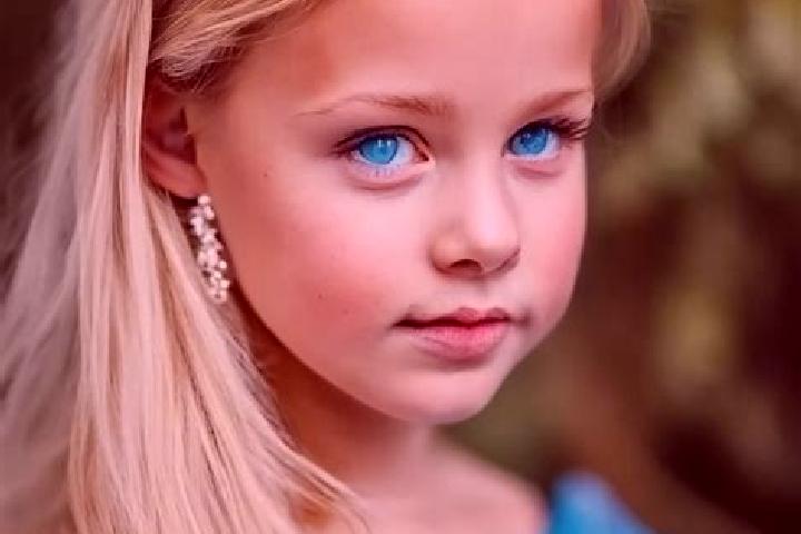 Piper, 38, a blonde blue-eyed ebony companion based in Dubenki. Offering A-Level, Duos, 69, Deep French Kissing. Available for incall and outcall, day and ev...
