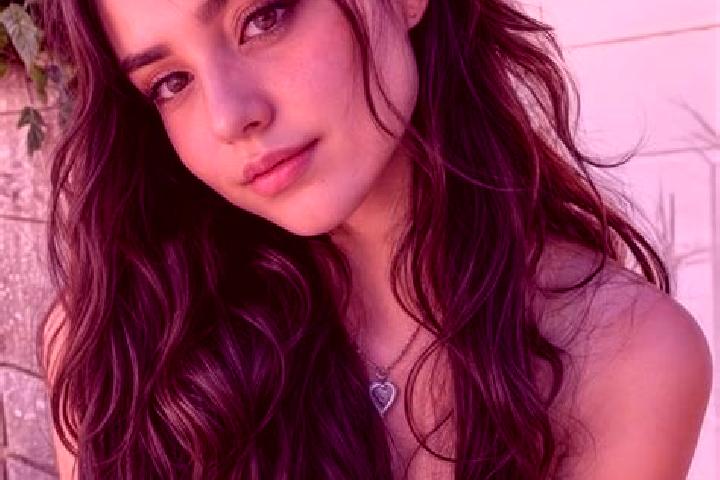 Piper, 38, a brunette hazel-eyed latina companion based in Ploudalmezeau. Offering Couples, Dinner Date, Erotic Massage, GFE, Massage. Available for incall a...