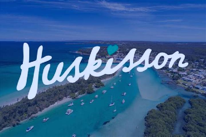 Piper, 38 — Escort in Huskisson, Australia