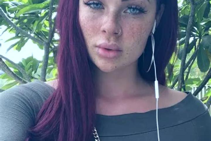 Piper, 39, a red grey-eyed slavic companion based in San Millan de los Caballeros. Offering 69, Roleplay, A-Level, Party Girl. Available for incall and outca...