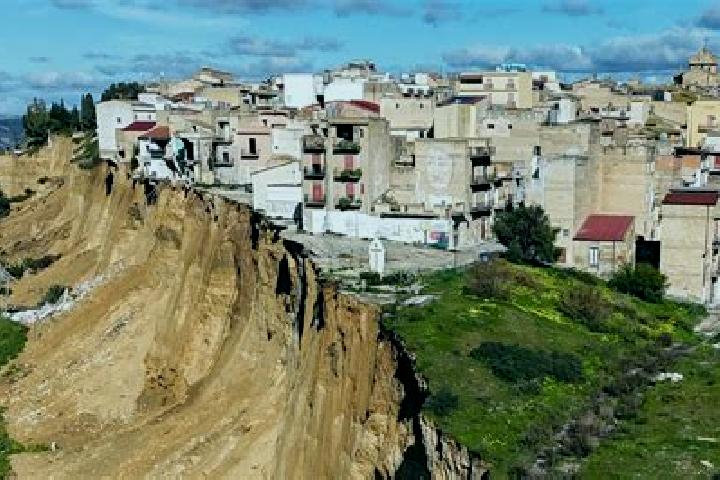 Piper, 39 — Escort in Cancello-Arnone, Italy