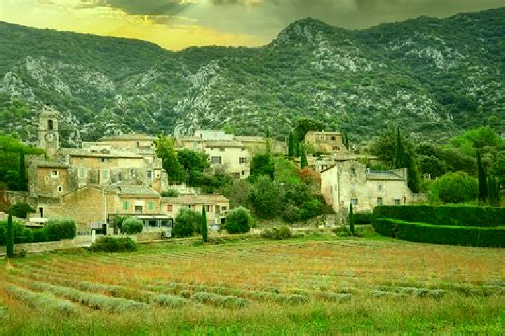 Piper, 39 — Escort in Maubec, France