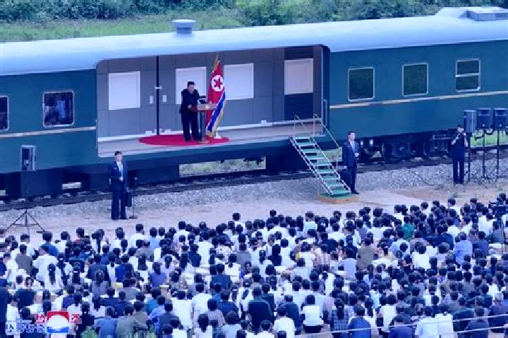 Piper, 39 — Escort in Uiju, North Korea
